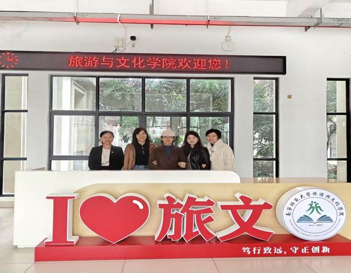 18e50293998d13575cbe07d6622eecba